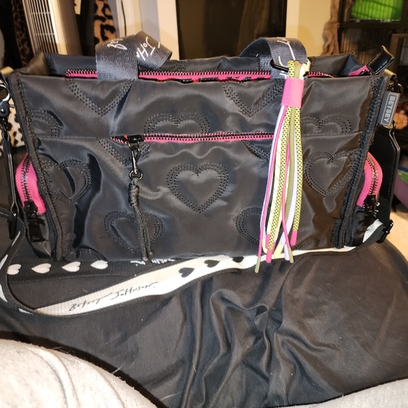 Betsey Johnson Bungee Nylon Satchel Black - Picture 4 of 8
